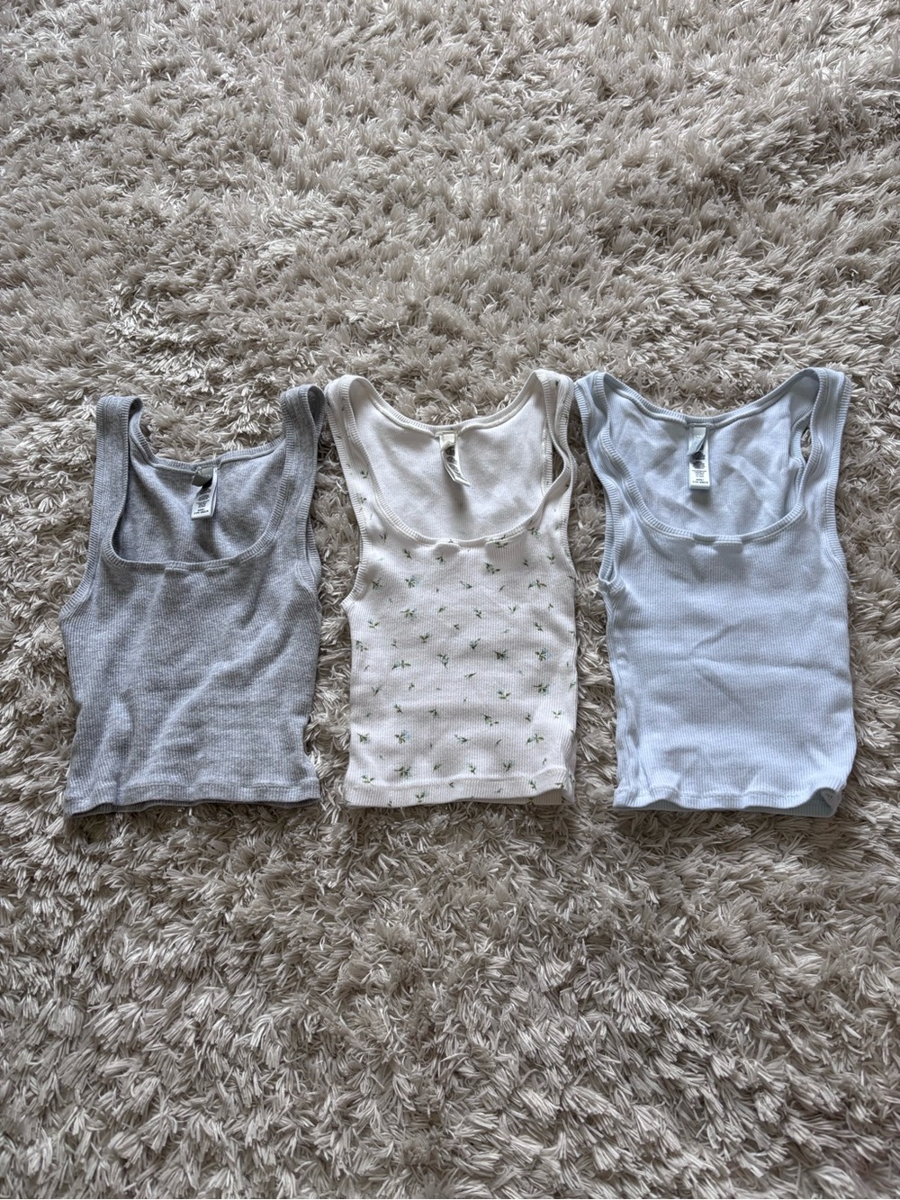 SKIMS 3-Pack Ribbed Tank Tops — Gray, White, Cream Floral ROSEBUD MULTI - Picture 5 of 8